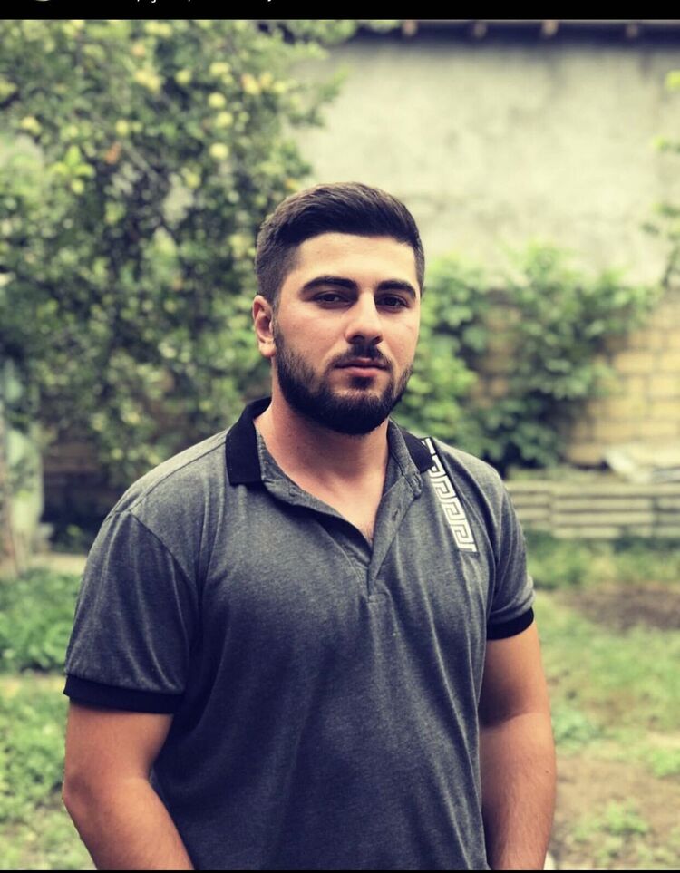  33639137  Behruz, 26 ,    