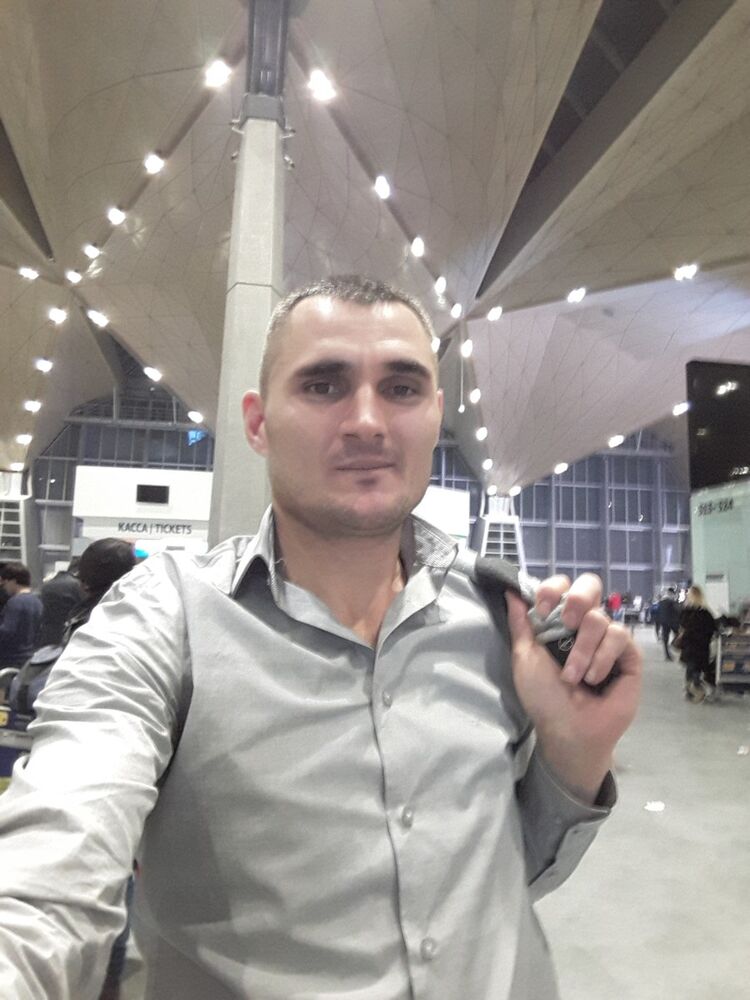  8880947  , 41 ,    -