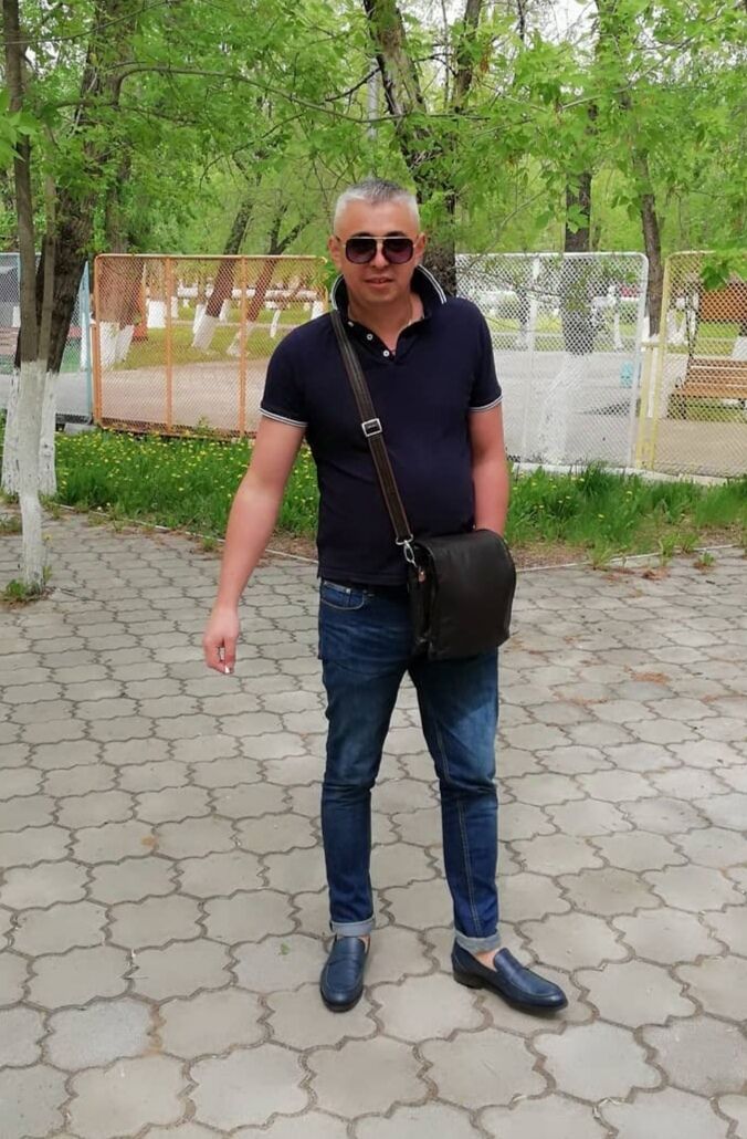  46148597  Ryslan, 49 ,    