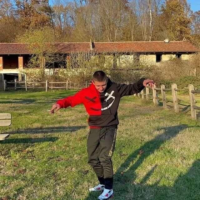  32304207  Vasyl, 28 ,    Druento
