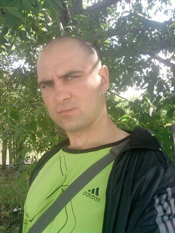  9457967  Aleksandr, 43 ,    