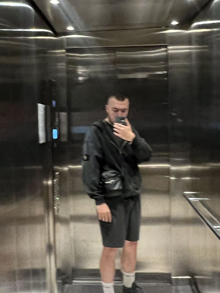  42899257  , 27 ,    
