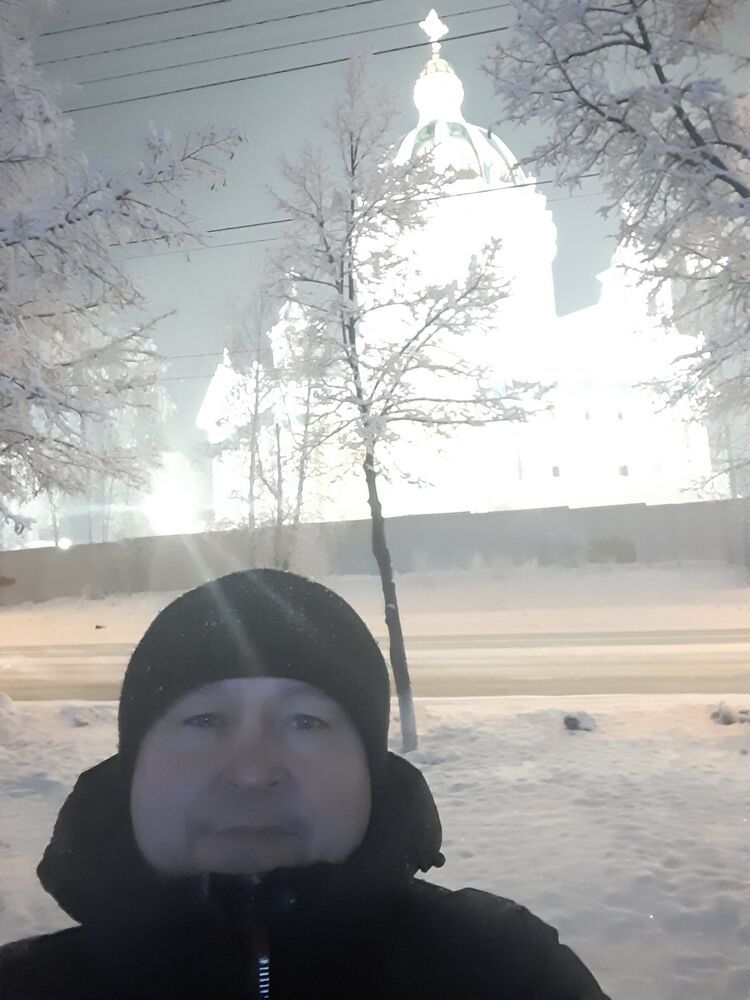  31738667  , 42 ,    