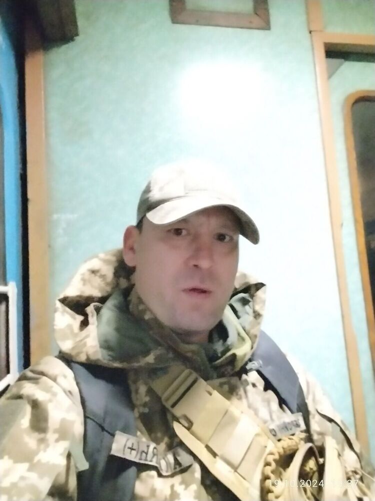  47038857  , 42 ,    