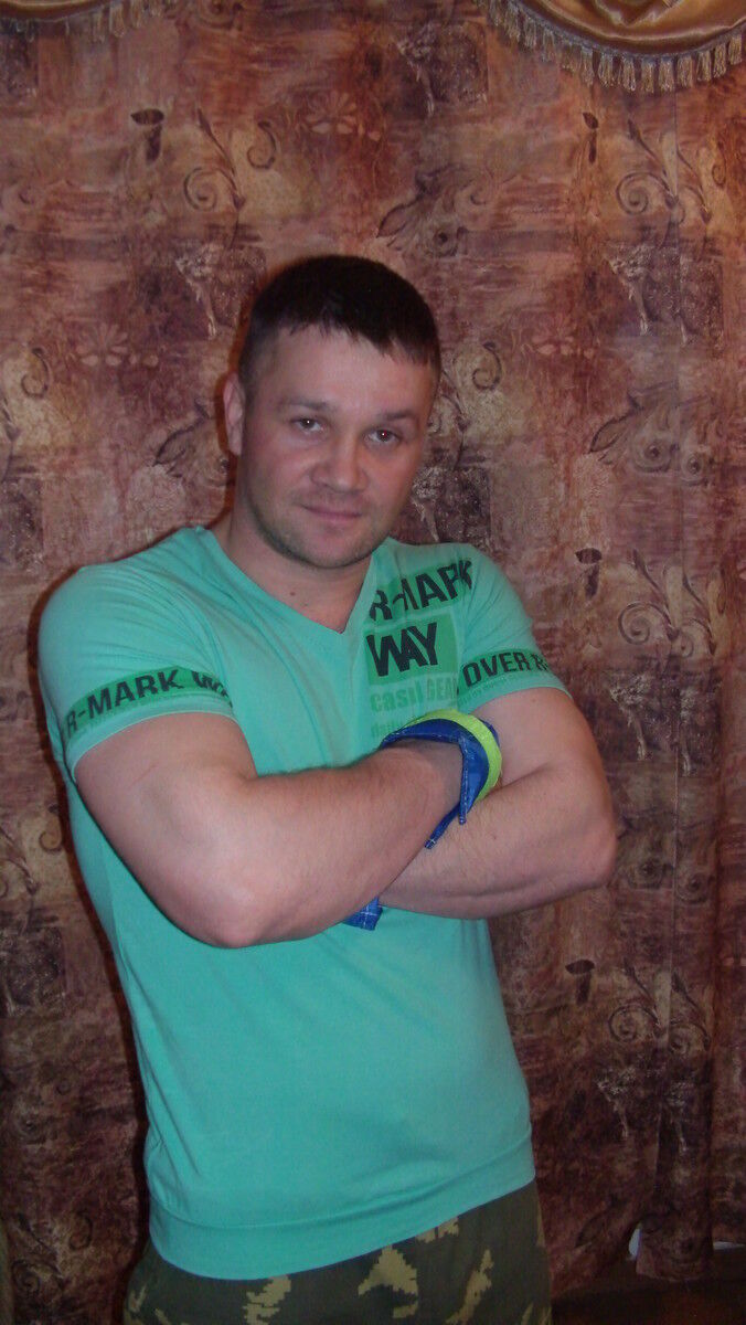  6065717  Valentin, 46 ,    