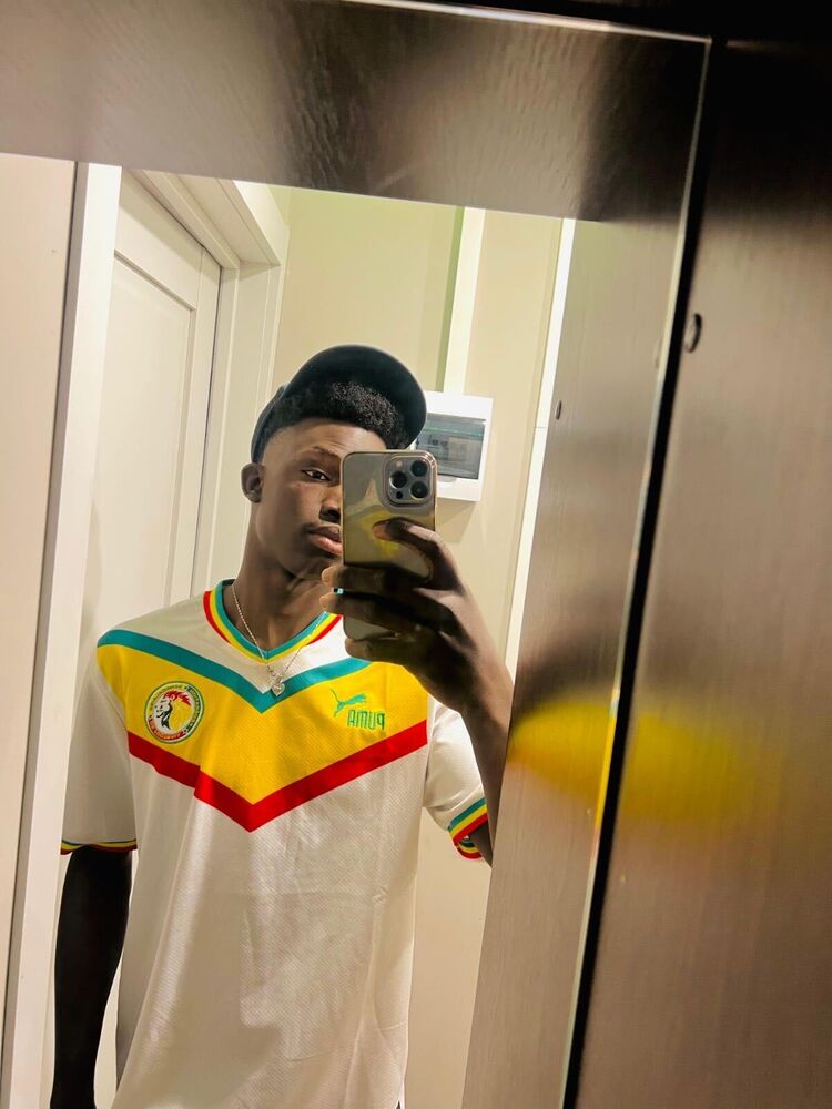  53732357  Saliou seck, 27 ,    