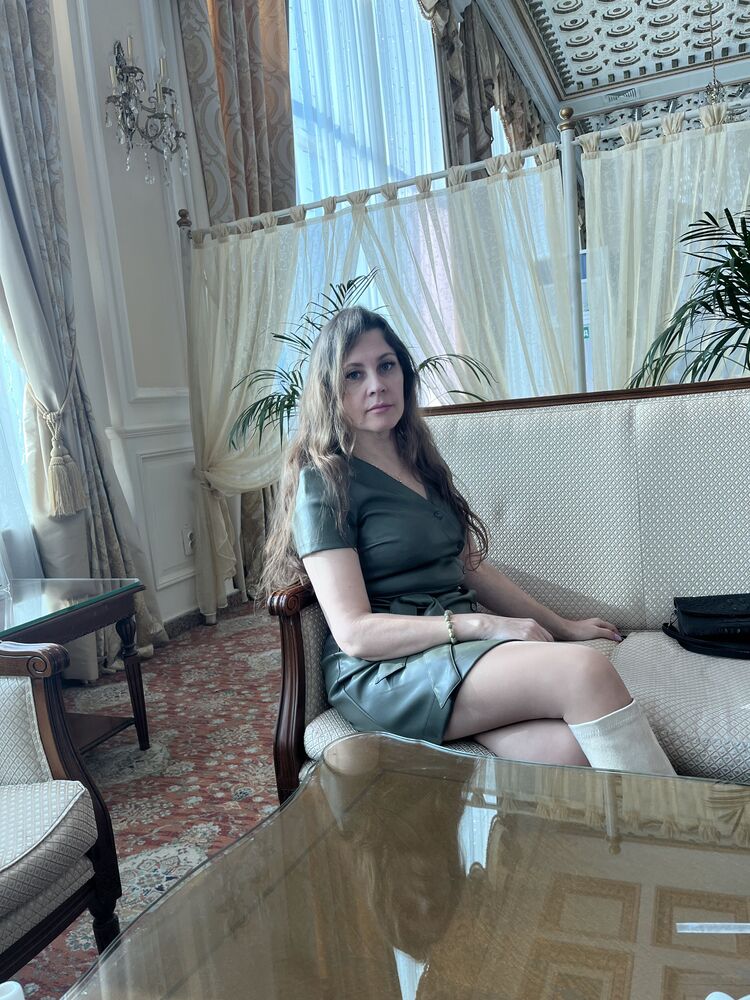  ,   Galina, 48 ,  