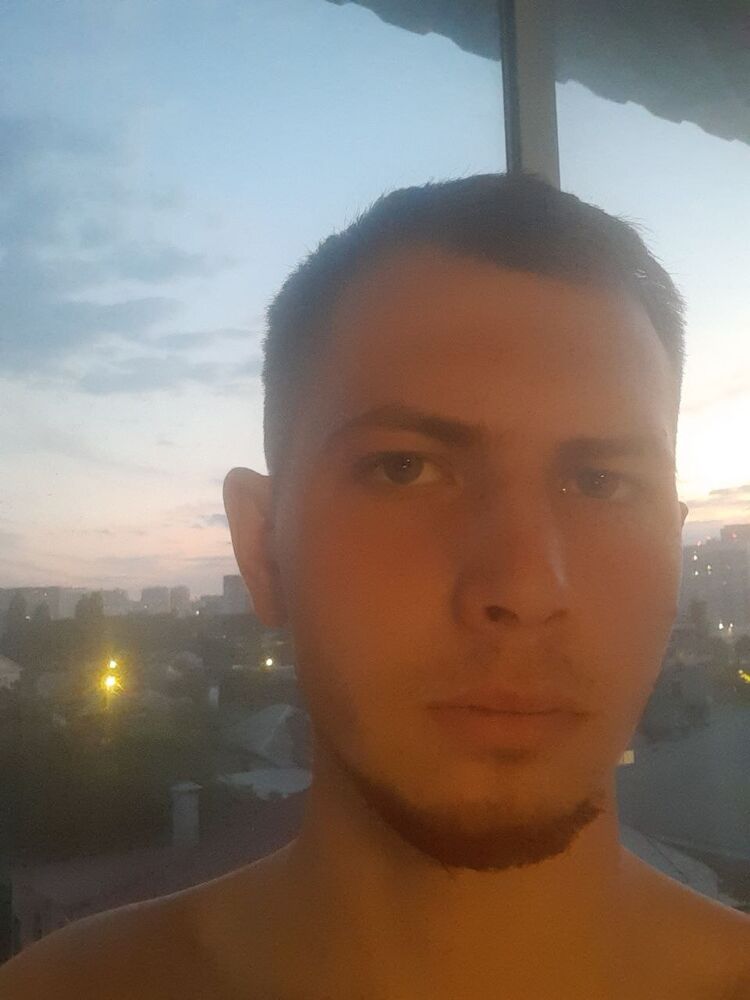  27741257  Merlin, 25 ,    