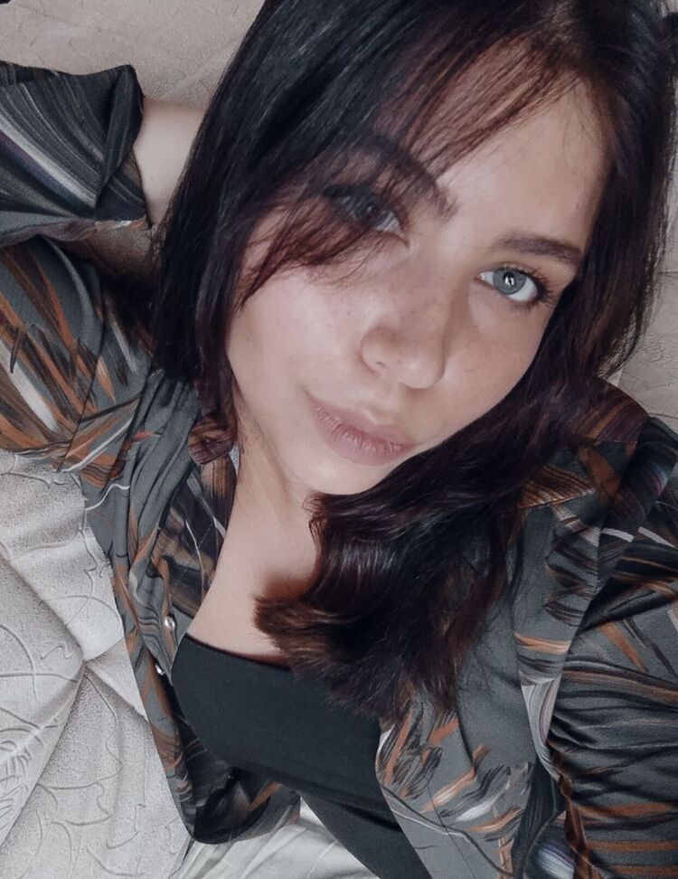  42530467  , 23 ,    