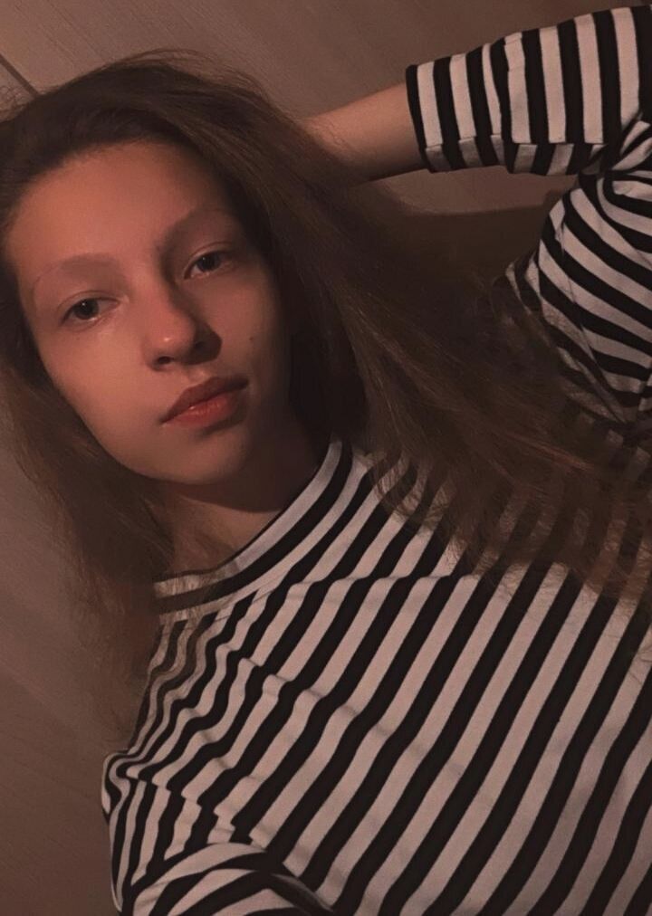  32700787  , 20 ,    