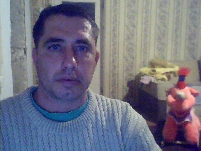  22086097  Ali, 48 ,    