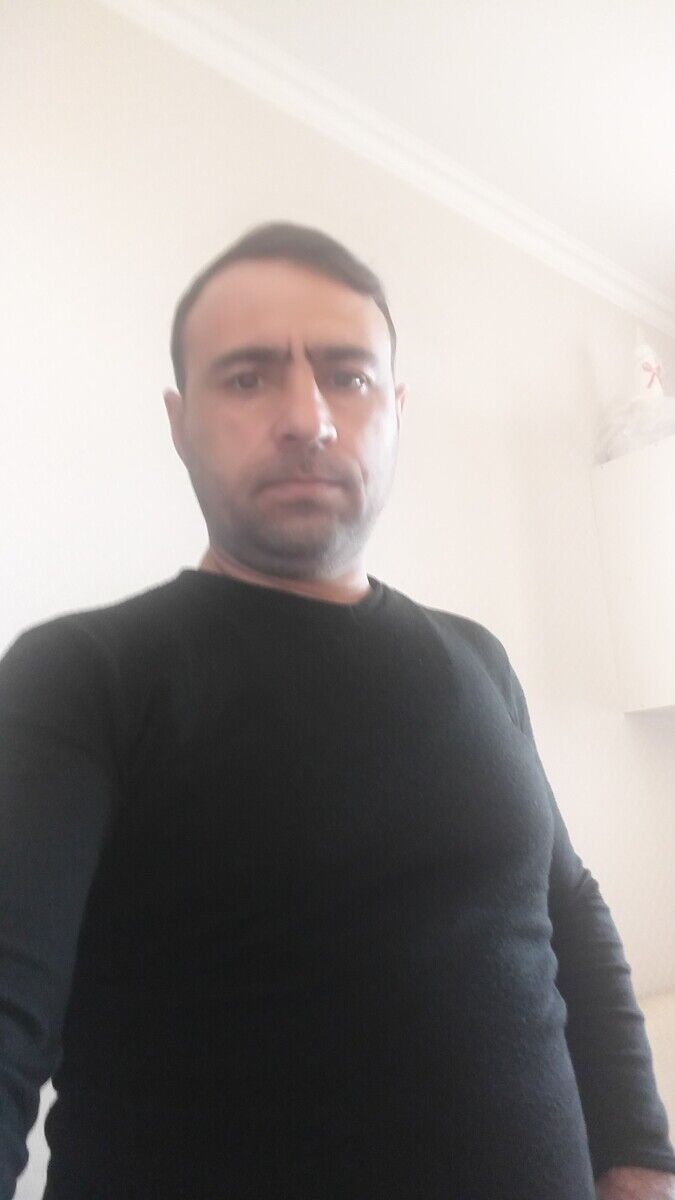  20591637  Zaur, 49 ,    