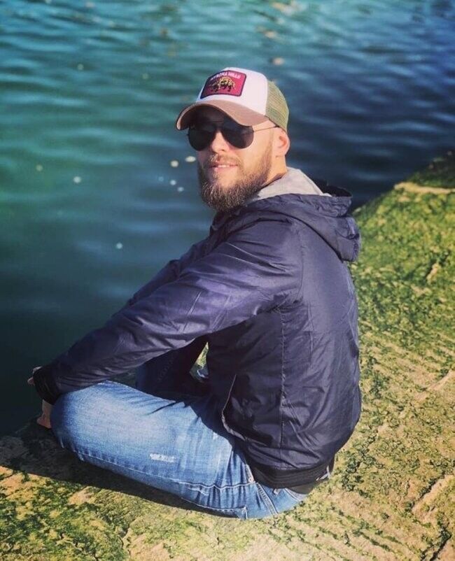 ���� 19516857 ������� ����� ��, 44 ����, ���� ���������� � �����-����������