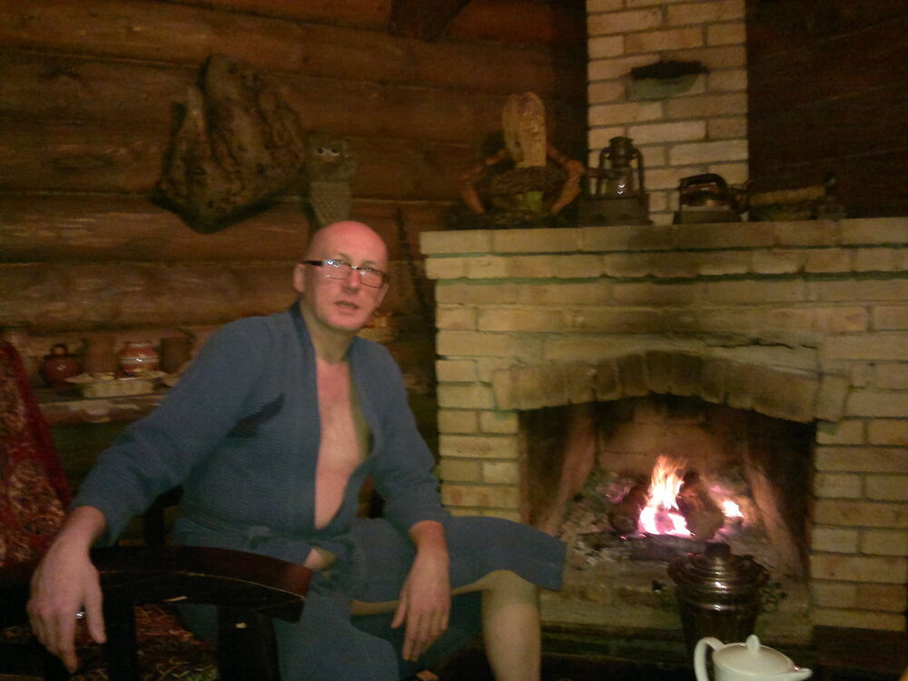  ,   Albert, 50 ,   