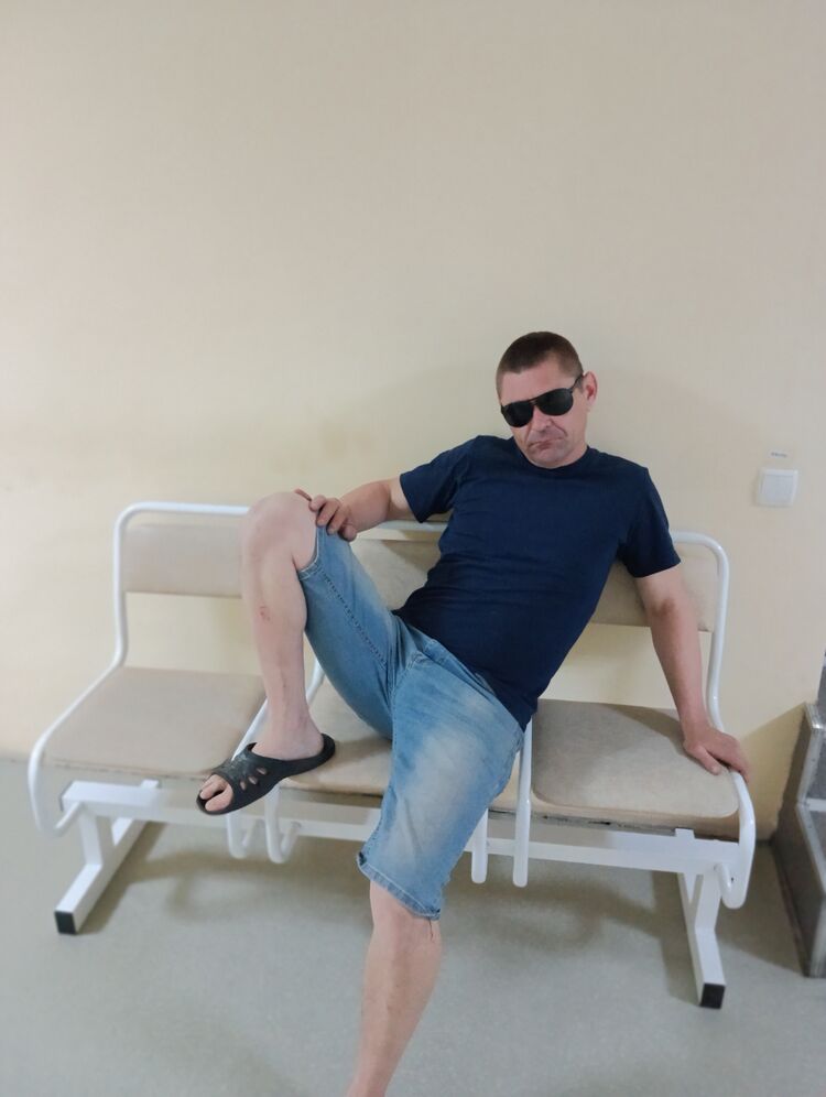  43301447  , 42 ,    --