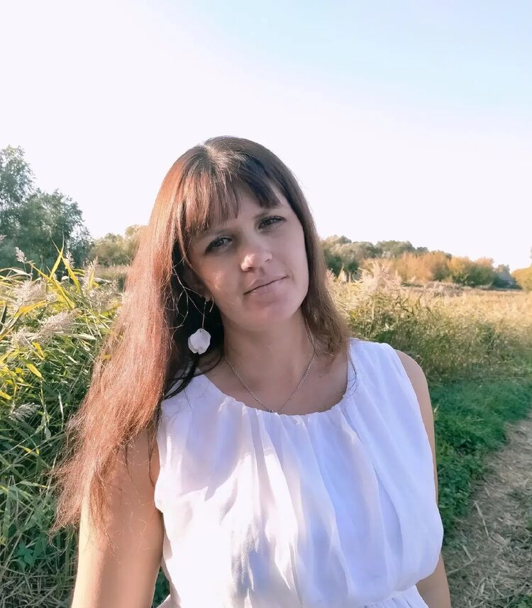  ,   Elena, 39 ,     , c 