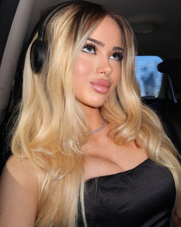  ,   Maria, 20 ,   , 