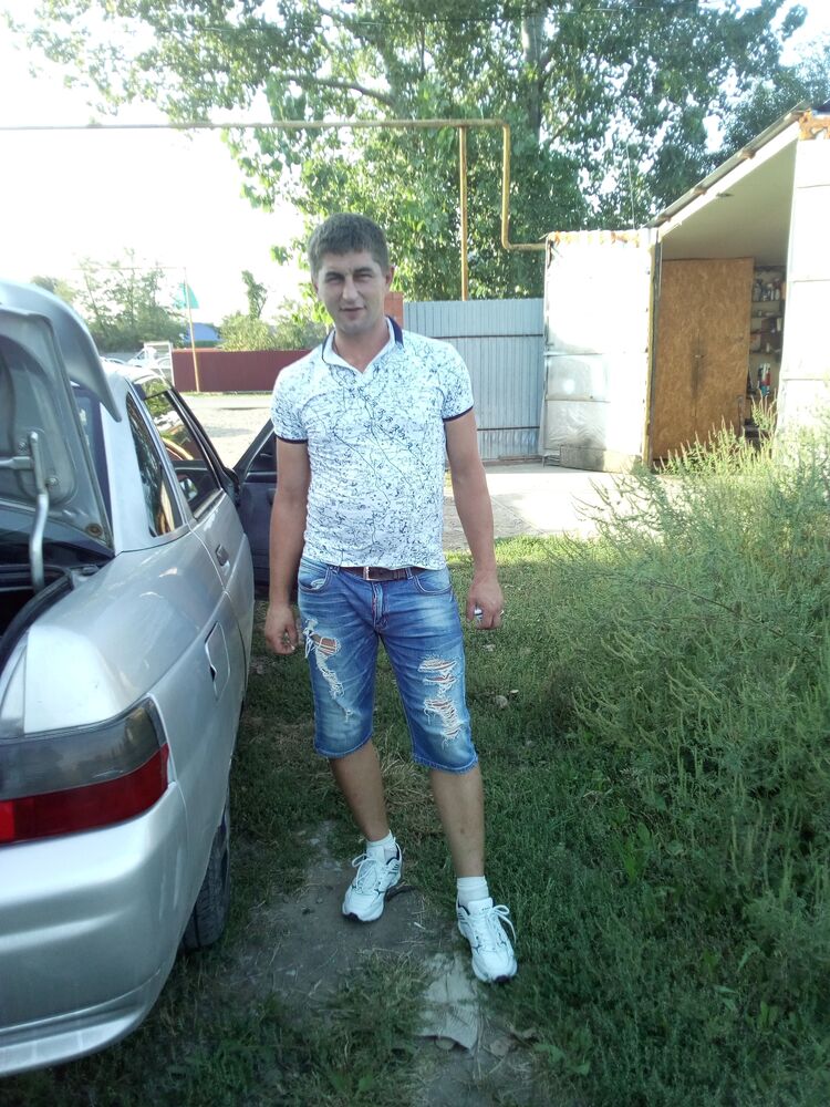  40431157  Igor, 39 ,    -