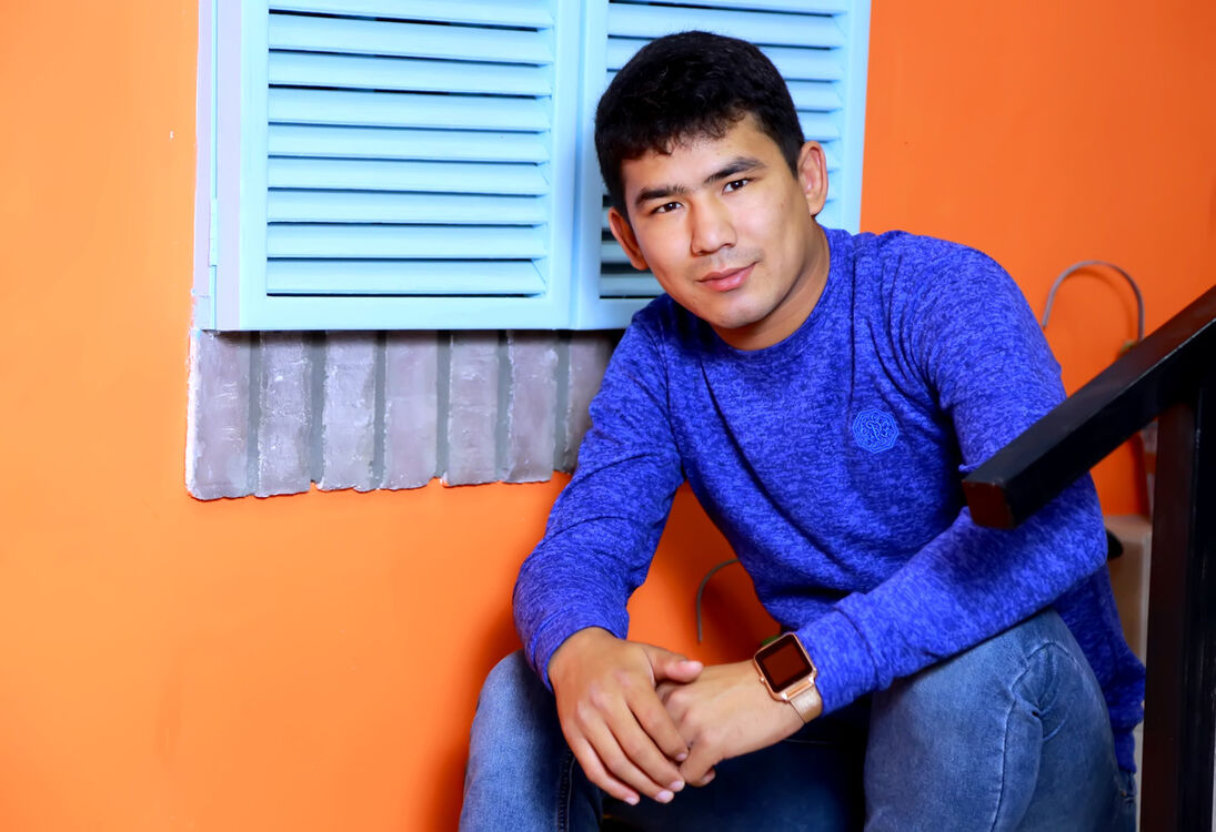  ,   Behzod, 33 ,   ,   , c 