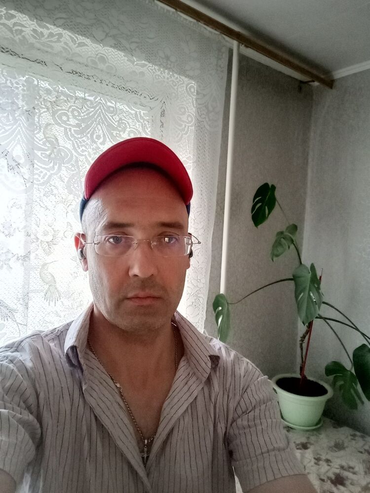  50692397  Aleksei, 45 ,    
