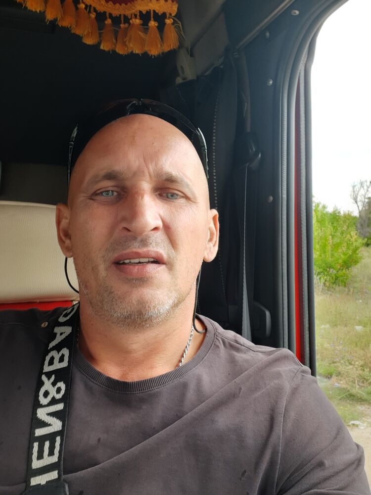  25710287  , 41 ,    
