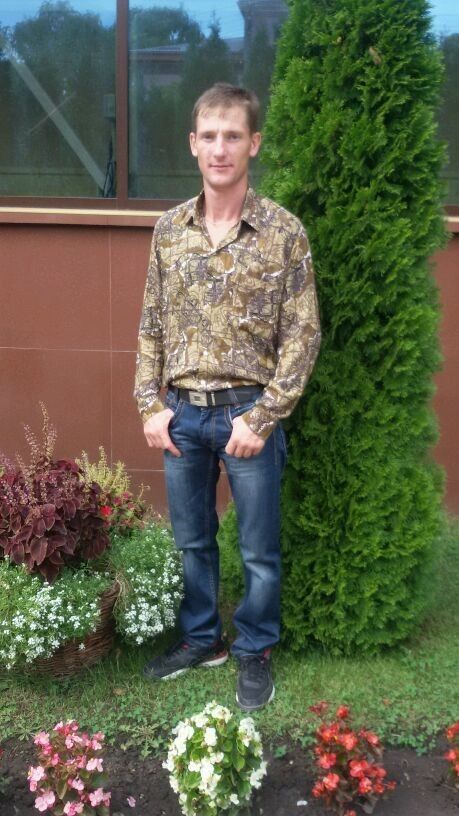  6486417  Ruslan, 44 ,    