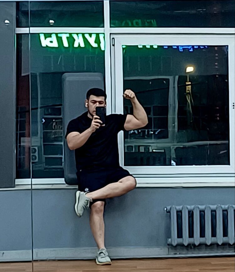  44349937  Vvvv, 30 ,    