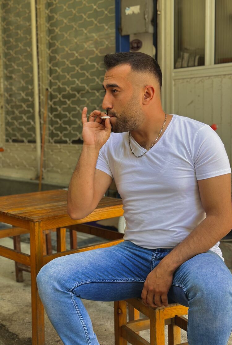  37757057  Ihsan, 27 ,    Gonen