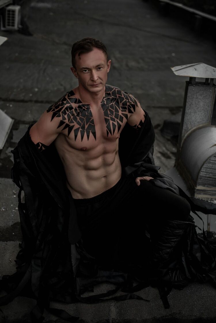 46861117  Artem, 33 ,    