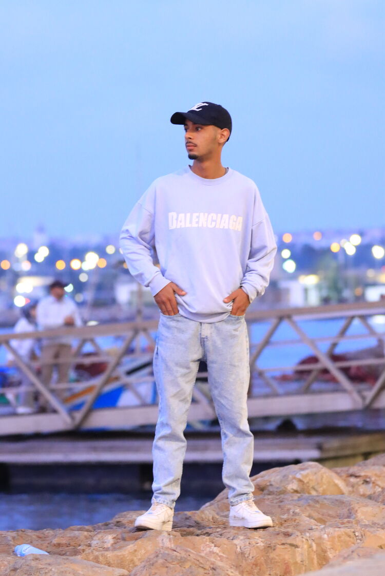  ,   Anas, 18 ,   ,   