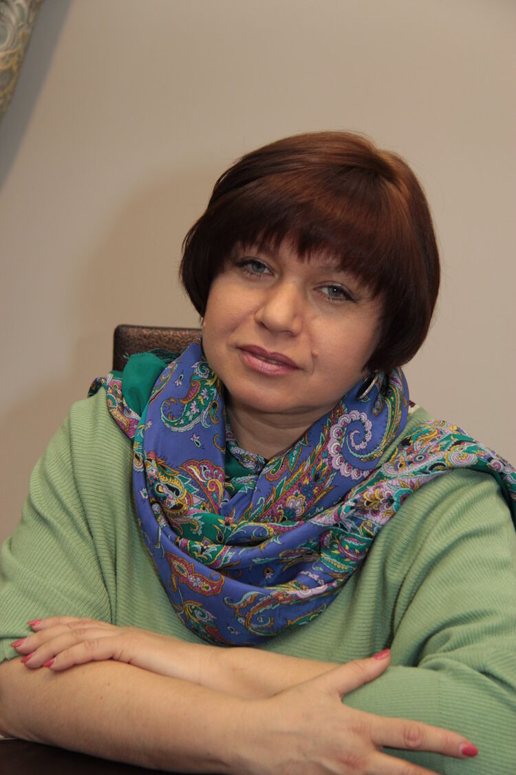  5954097  Elena, 62 ,    