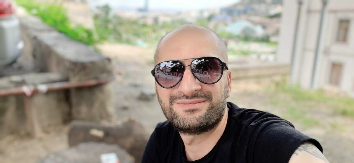  ,   Alik, 38 ,   