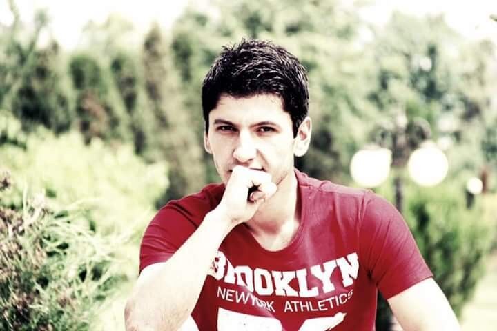  8898877  Khurram, 36 ,    