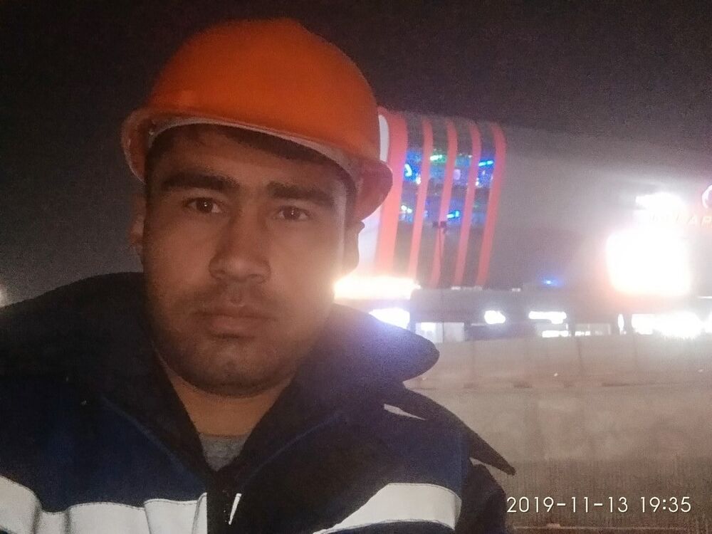 18129547  Uktam, 36 ,    