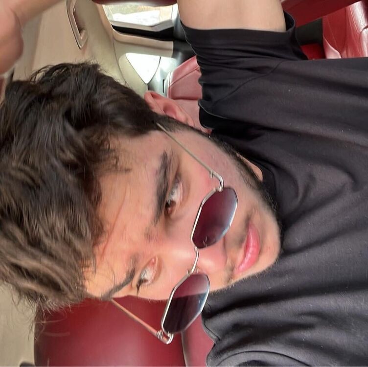  54336767  Najm, 21 ,    