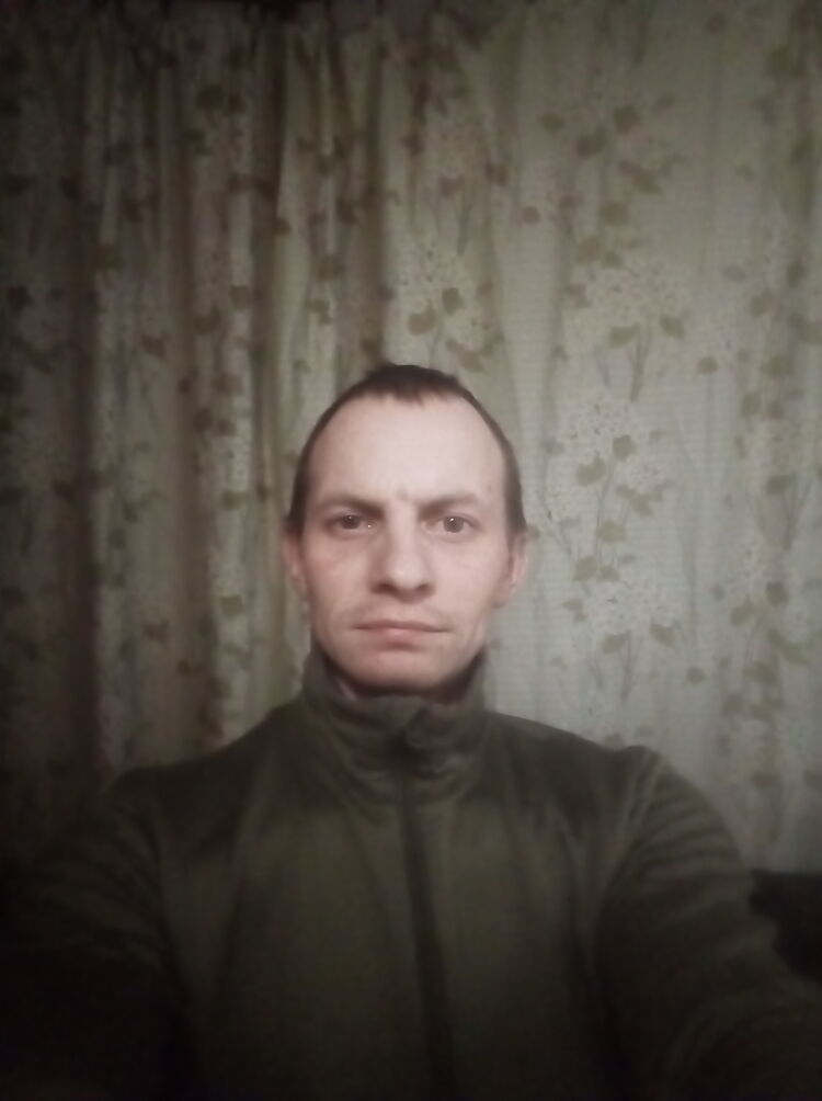  40903517  , 33 ,    