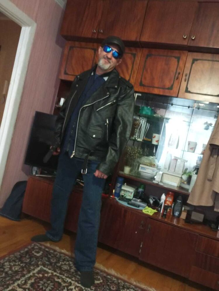  48777207  , 46 ,    