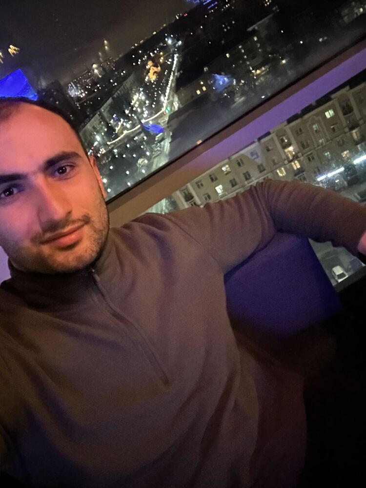  33552167  Azamat, 42 ,    