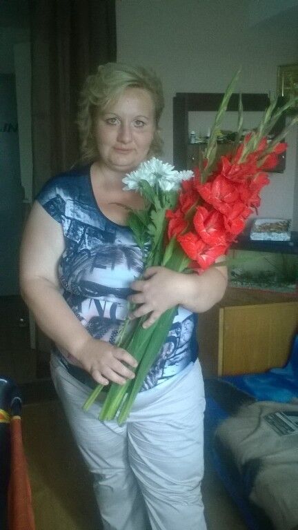  6407817  Sabina, 41 ,    