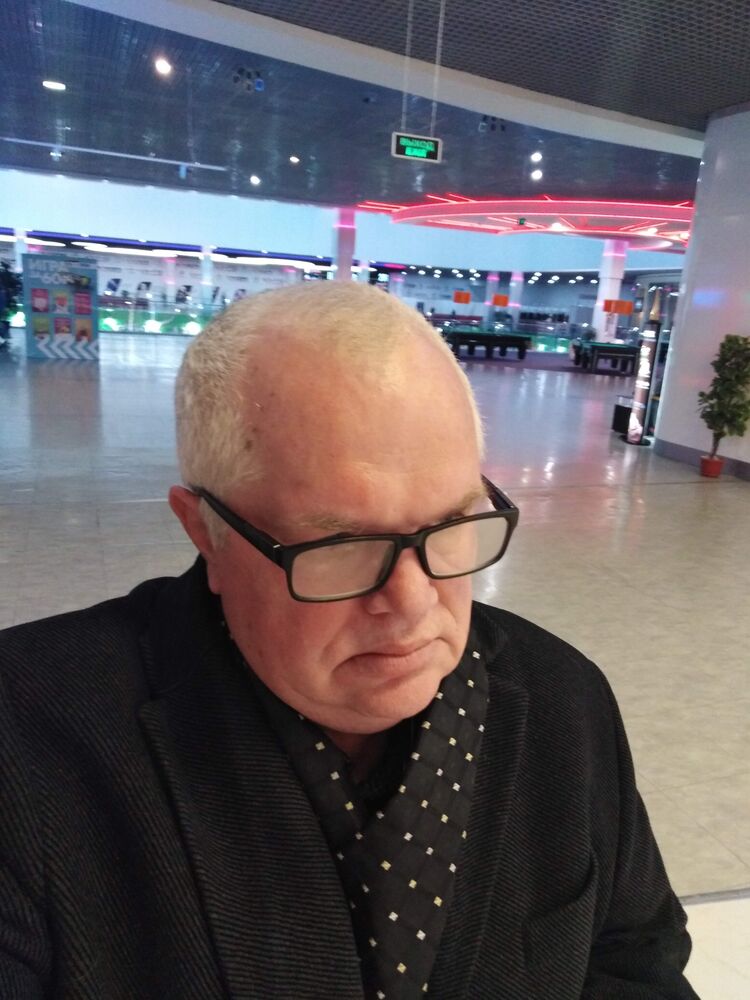  ,   Sergey, 62 ,   ,   
