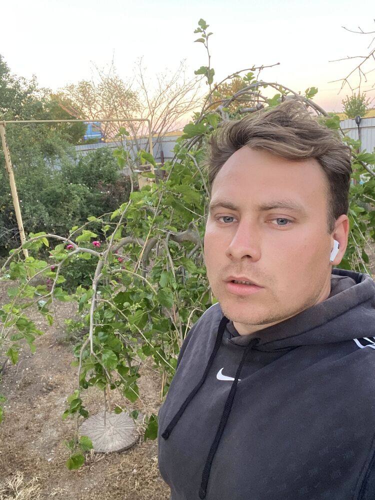  51984887  Igor, 29 ,    