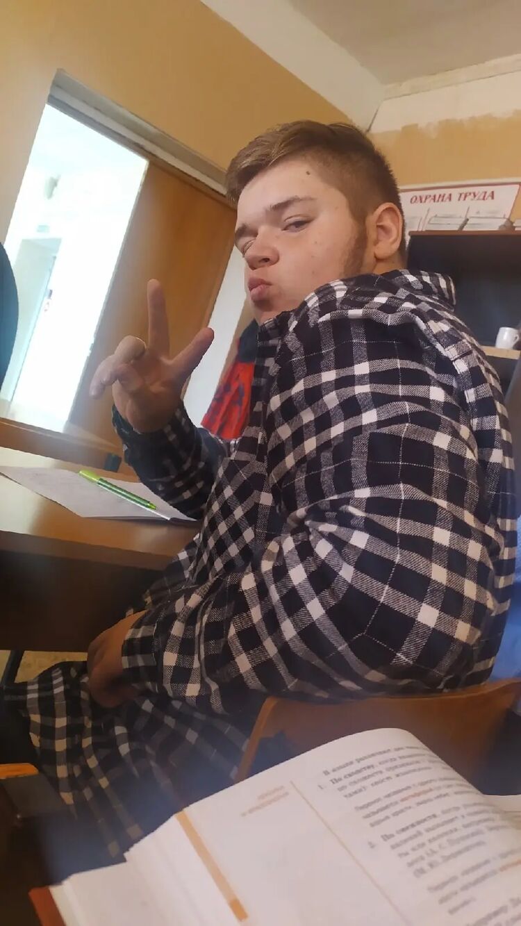  28249557  , 21 ,    