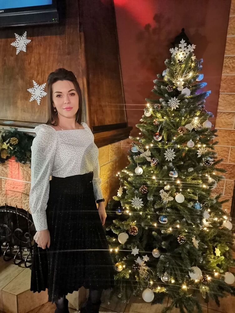  ,   Yulia, 39 ,   ,   