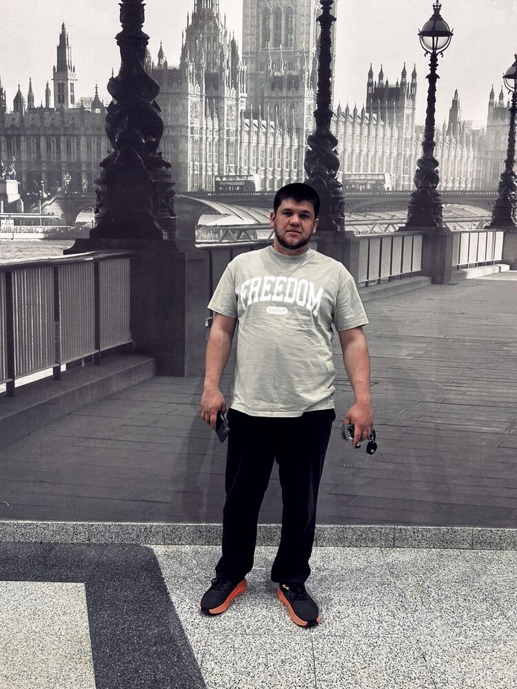  42753557  Alisher, 30 ,    