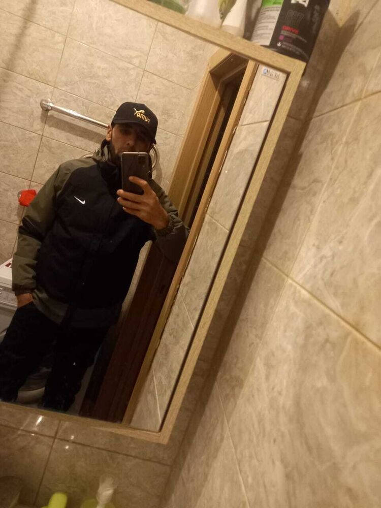  49629377  , 35 ,    
