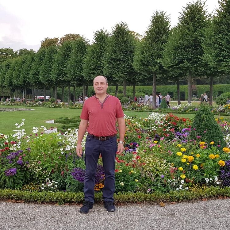  Schwetzingen,   , 57 ,   ,   