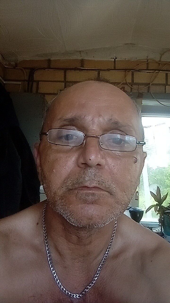  44425977  , 53 ,    