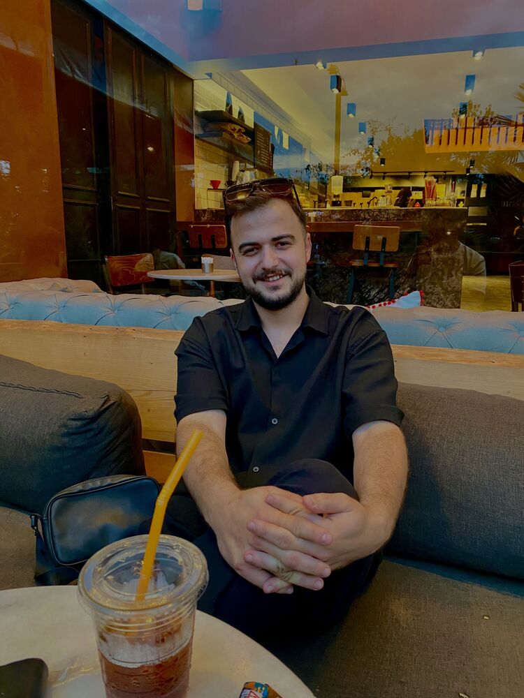  53284797  Mustafa, 27 ,    Of