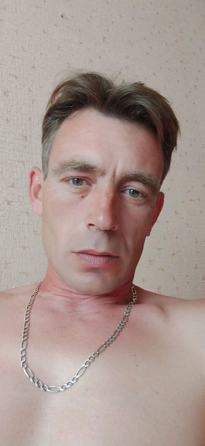  35749807  , 44 ,    
