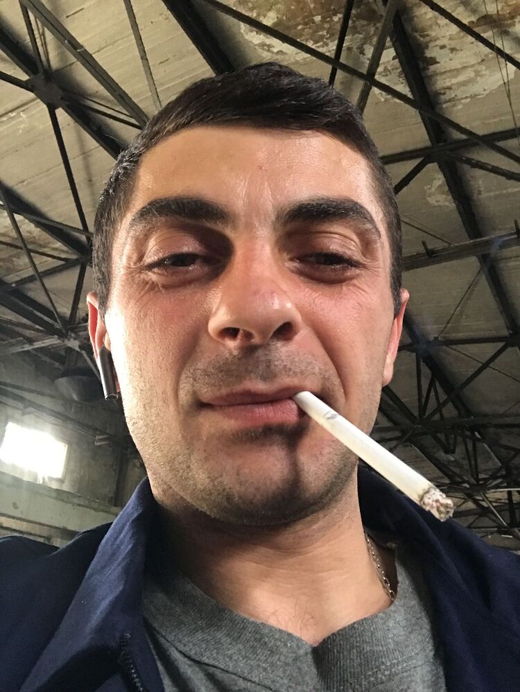 34115747  Zaza, 33 ,    